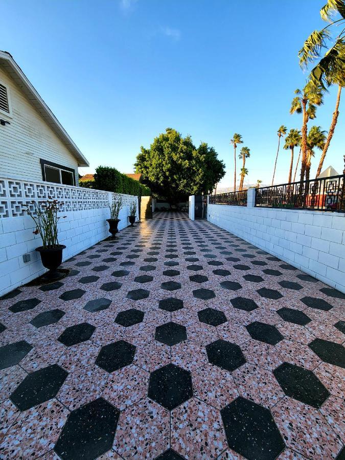 Saint Boniface Hotel Indio Exterior foto